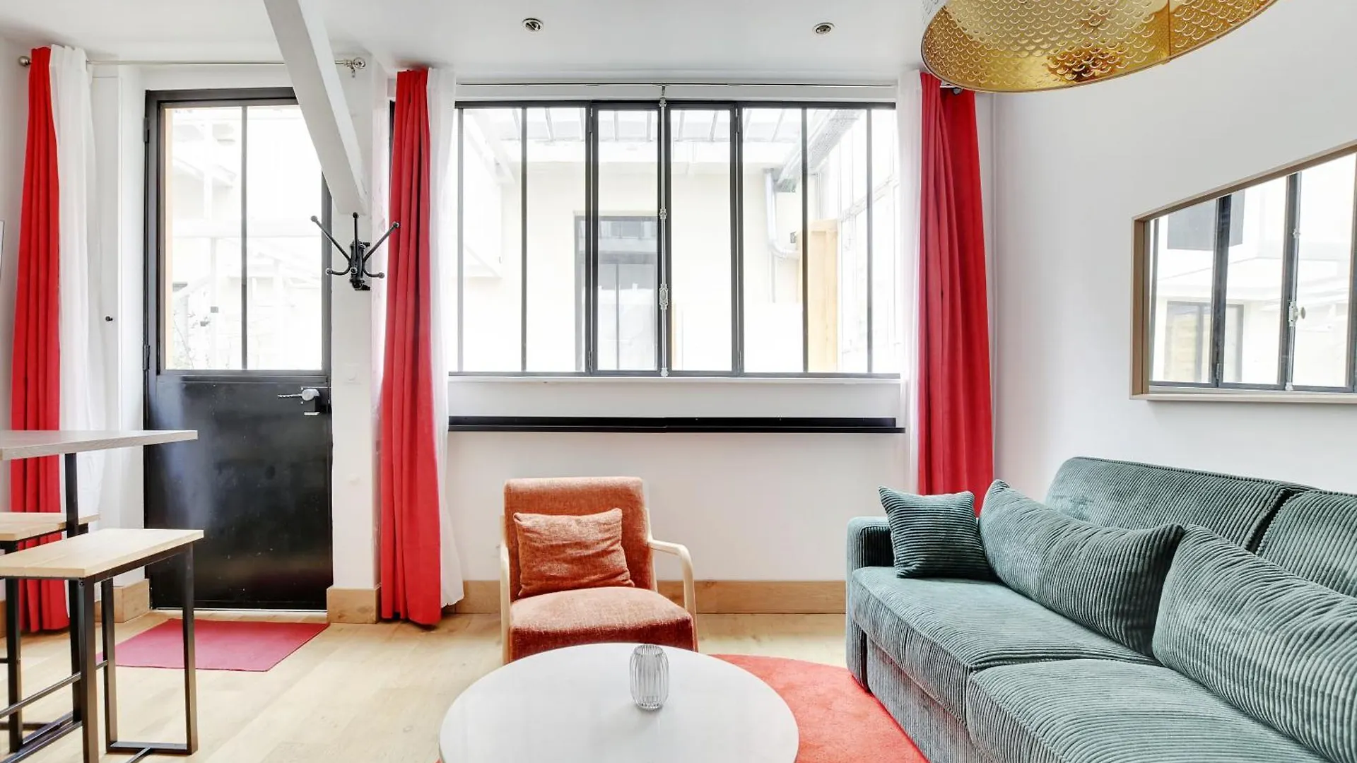 Pick A Flat'S Apartments In Montmartre - Rue Des Cottages Paris