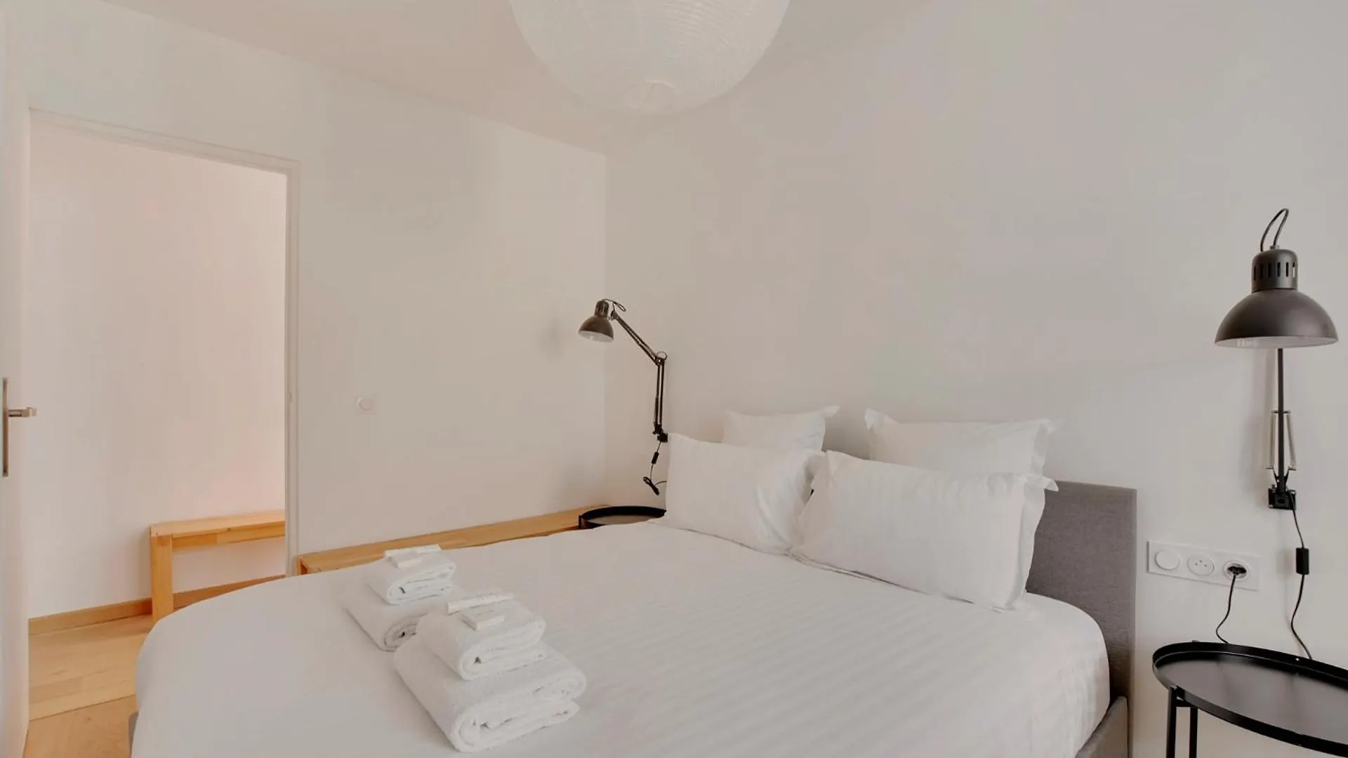Pick A Flat'S Apartments In Montmartre - Rue Des Cottages Paris