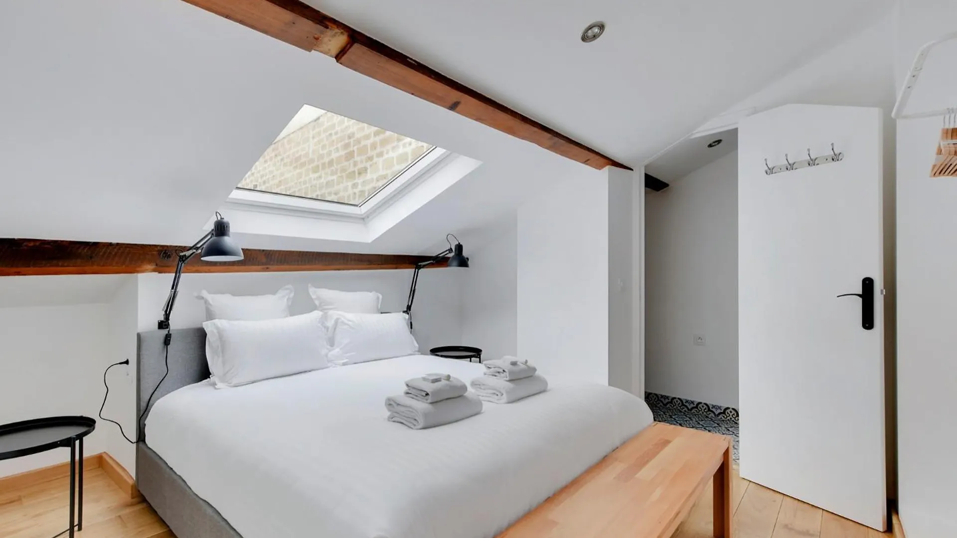 Pick A Flat'S Apartments In Montmartre - Rue Des Cottages Париж
